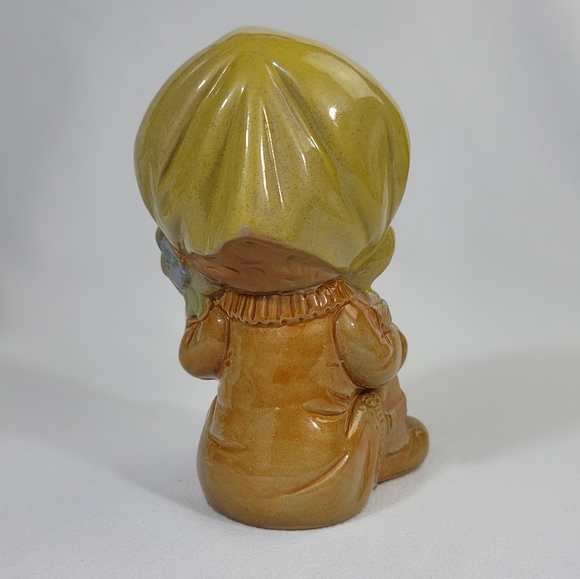 Vtg Little Girl Sitting With Flowers Figure - Picture 3 of 12